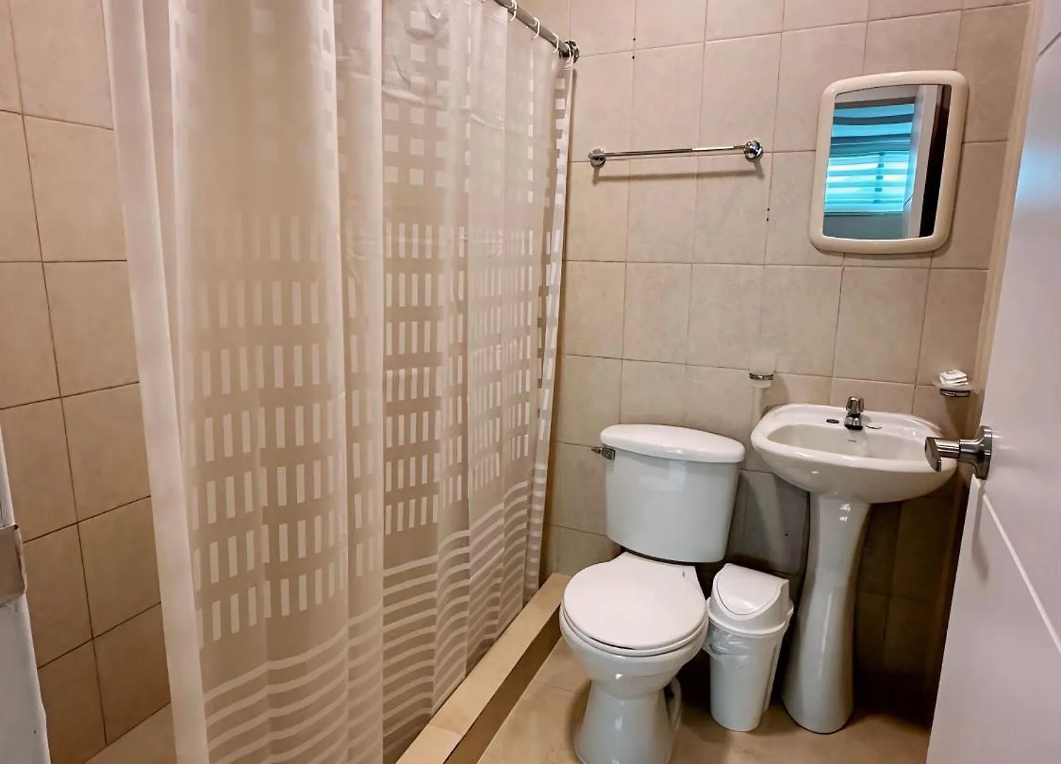 Lodging Ecuador Suites&Rooms Guayaquil 0*,