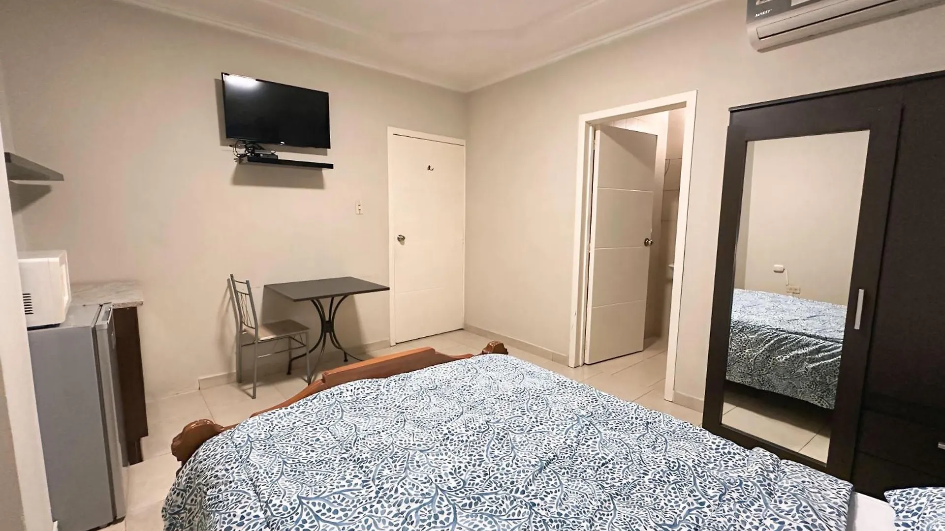 Lodging Ecuador Suites&Rooms Guayaquil Apartamento