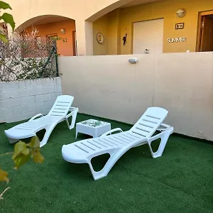 bajo-con-jardin-a-pie-de-playa.es-andalucia.com/